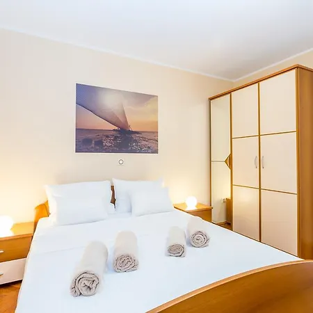 Ava * Омишаль